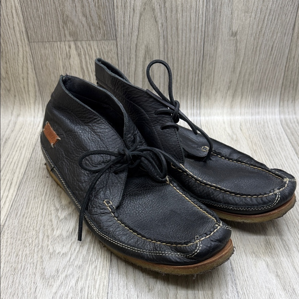 Johnston & And Murphy Black Leather Chukka Ankle Boots